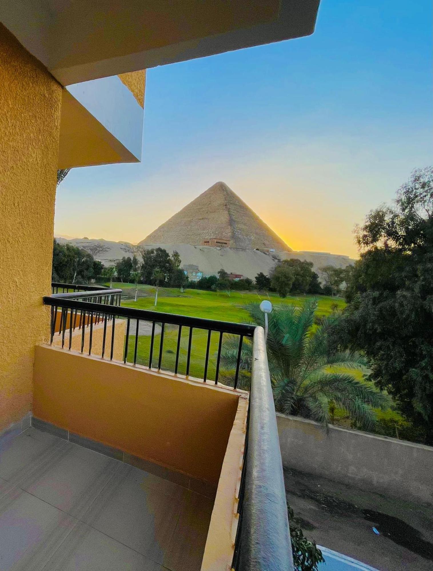 Glamour Pyramids View Kafret el-Gabal المظهر الخارجي الصورة